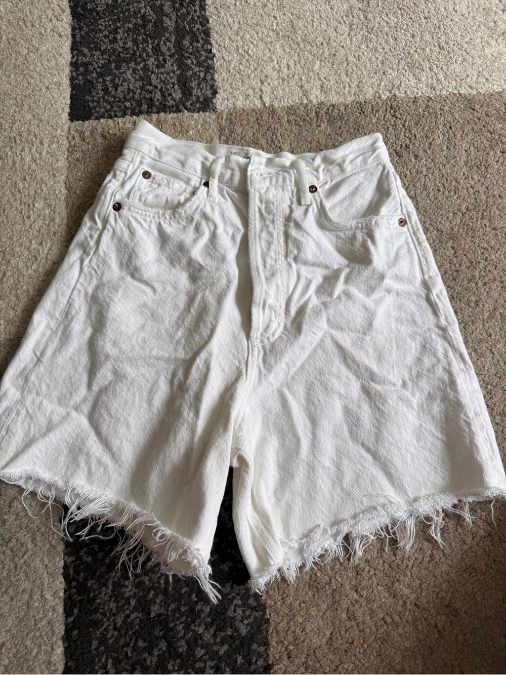 AGOLDE Stella White High-Waist Frayed Hem Women’s Hidden Button  Fly Shorts- 23